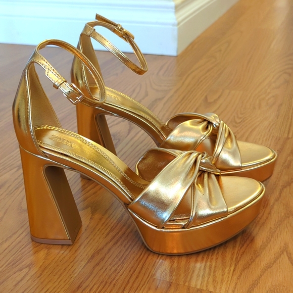 Zara gold platform heeled sandal 36 (6) - Picture 1 of 7